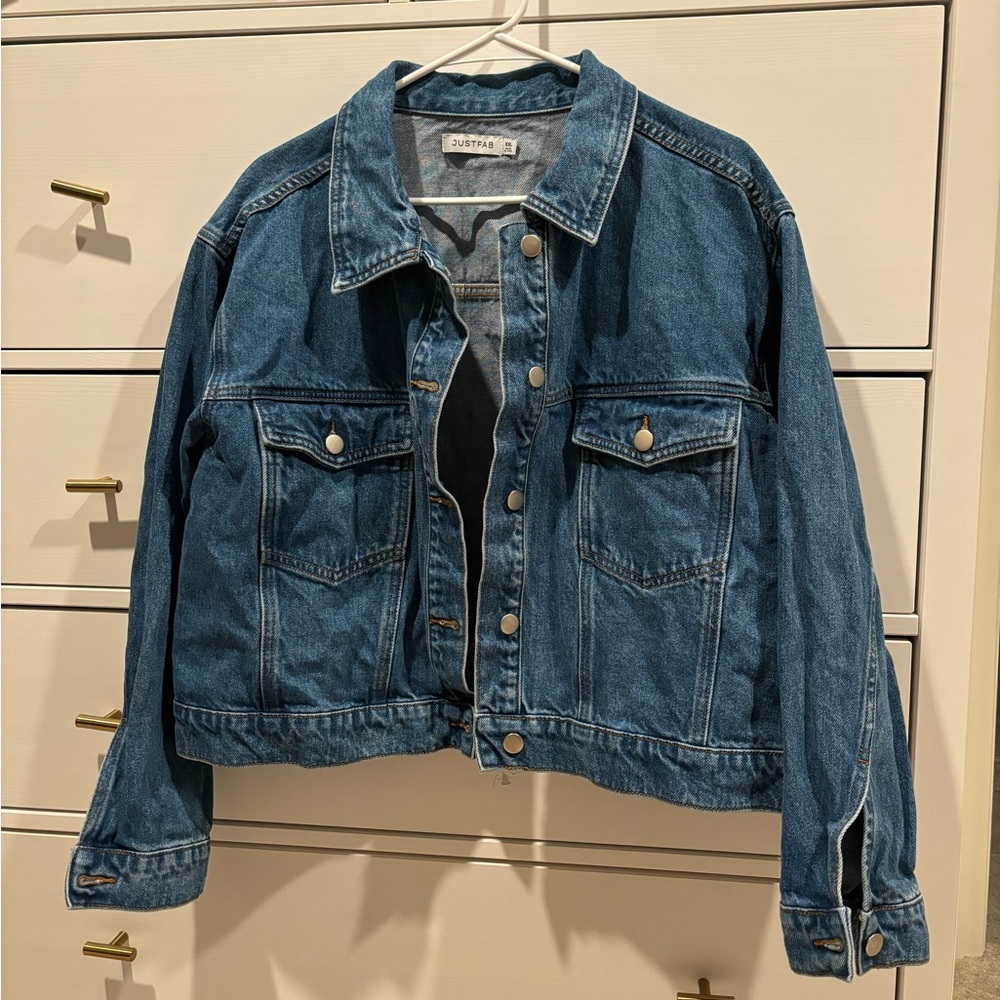 JustFab Medium Wash Denim Jacket